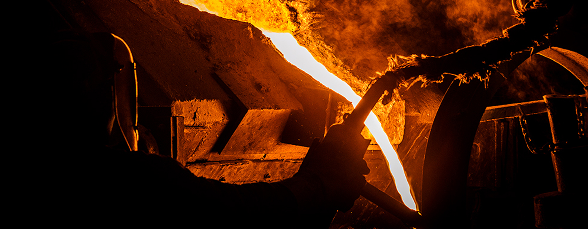 Importamos, manufacturamos y comercializamos productos de calidad para la industria metalúrgica y metalmecánica